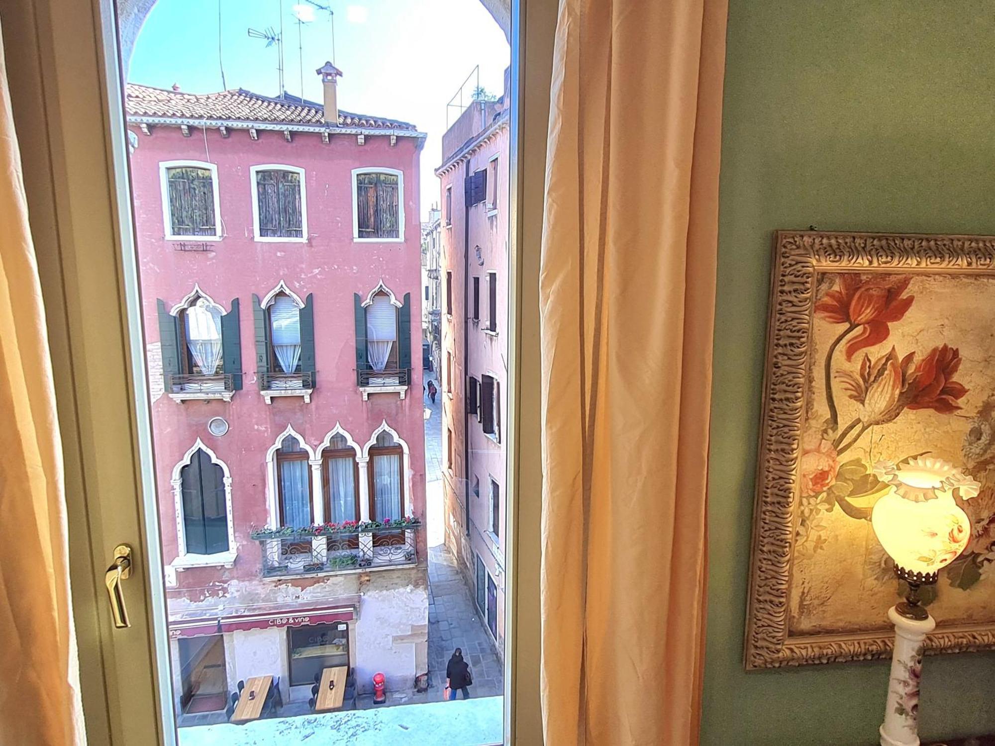 Allegretto * Venice